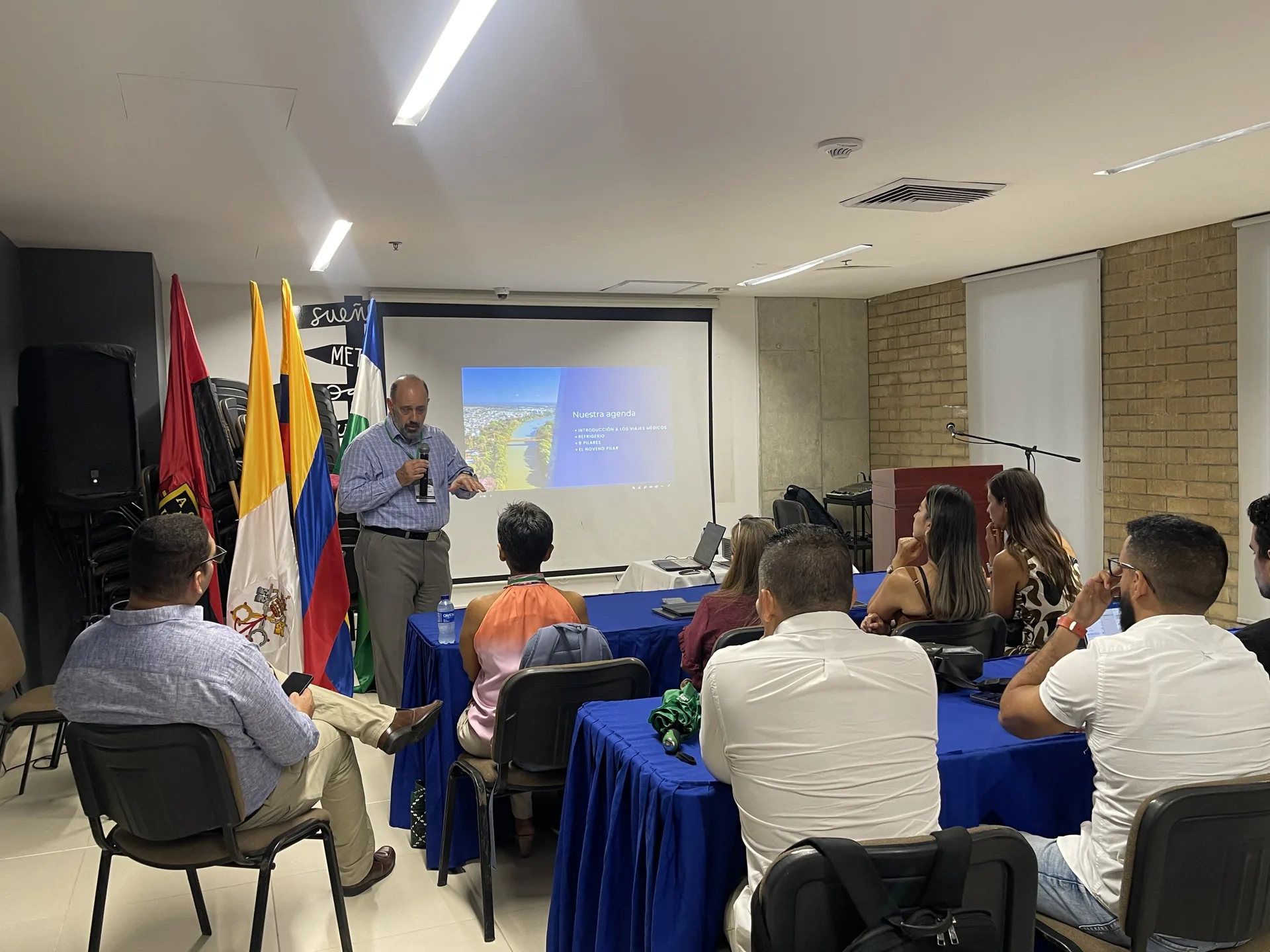 Asistentes en el taller de turismo médico del Summit Salud y Bienestar 2026 en Montería