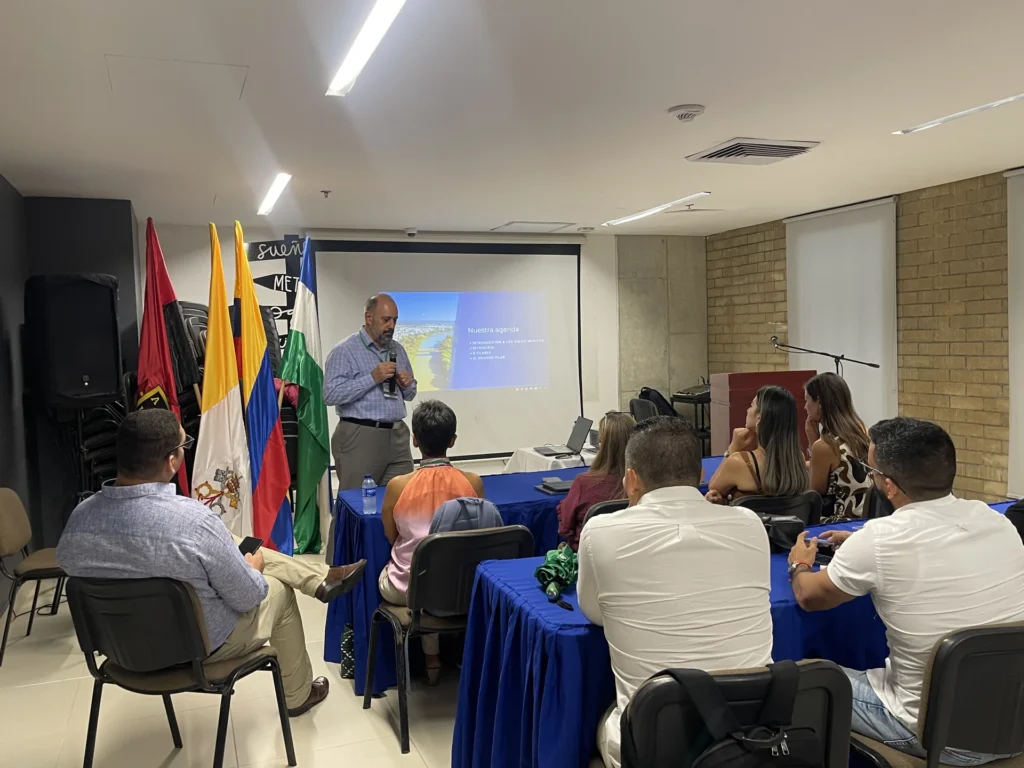 Público atento durante el taller de pacientes internacionales en el Summit Salud y Bienestar 2026, Montería